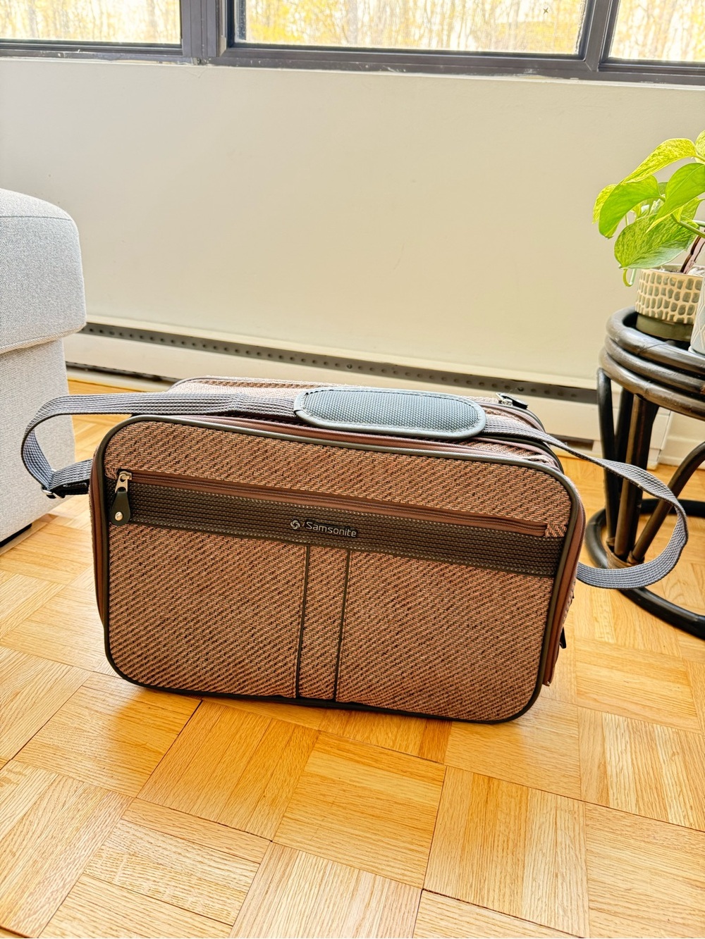Vintage Samsonite Textured Brown Travel Carry-On Weekender Bag